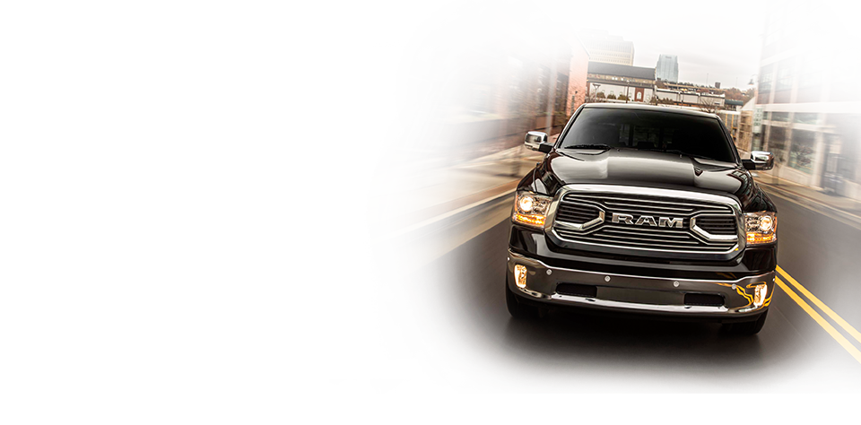 2016 Ram 1500 front view